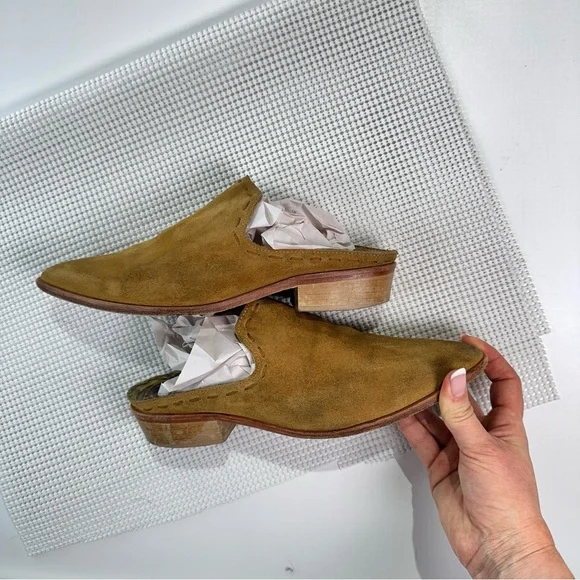 Matt Bernson Suede Mule Pointed Toe Slip On Tan Size 7.5 - Picture 4 of 10